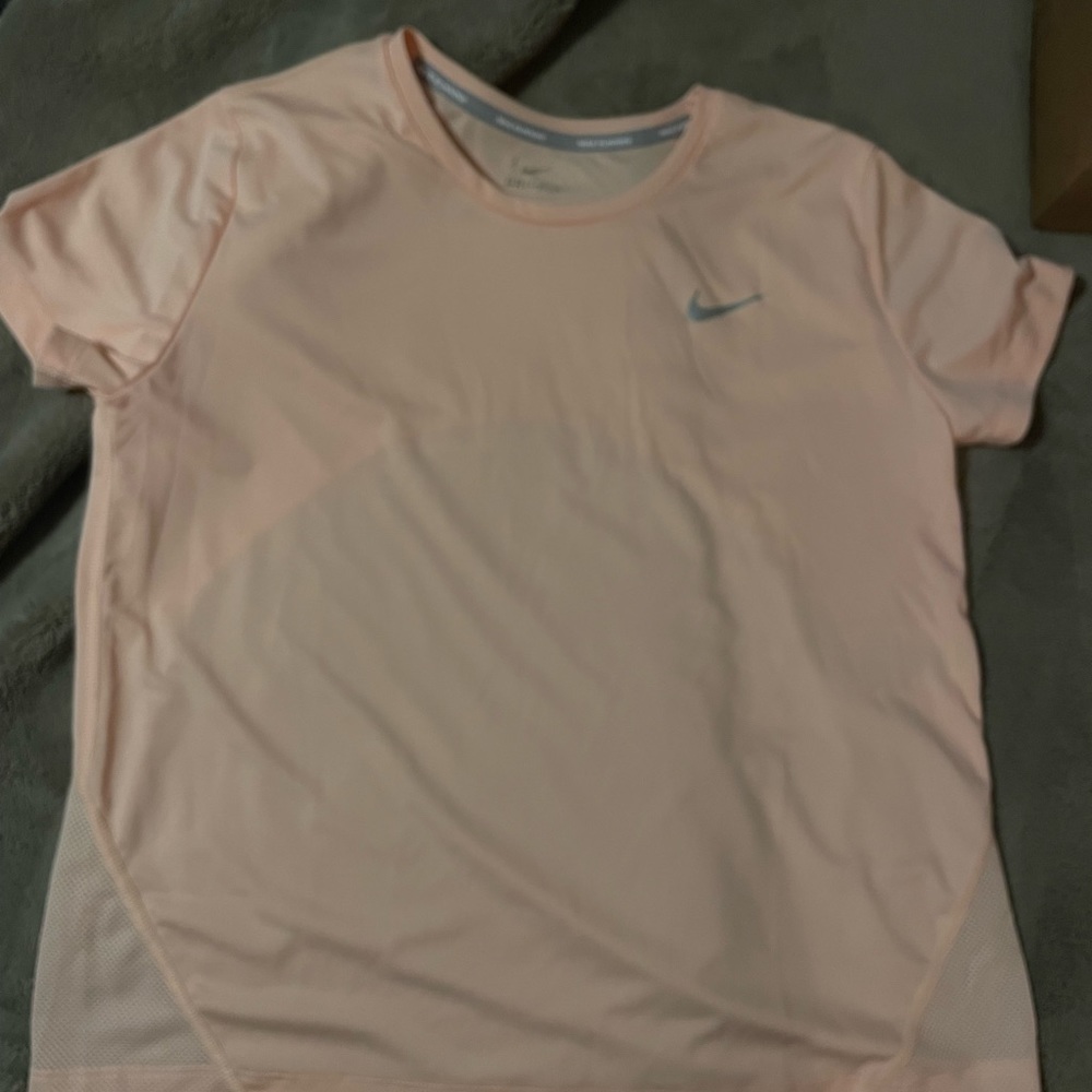 Womens light pink nike shirt